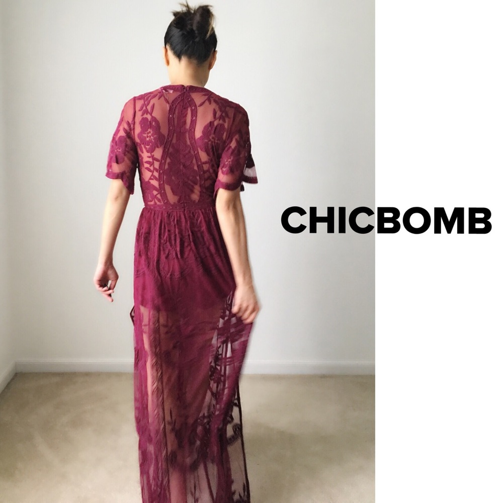 FESTIVAL Very sexy deep V dress. LAST PIECE - Picture 3 of 3